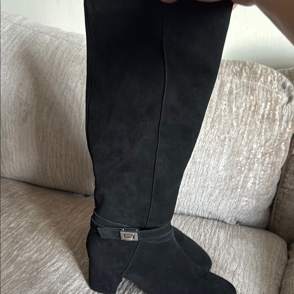 Blondo Black Over the Knee Boots with Sleek Design